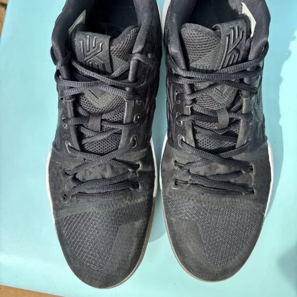 Nike Kyrie 3 "Black Multi" - Picture 6 of 6